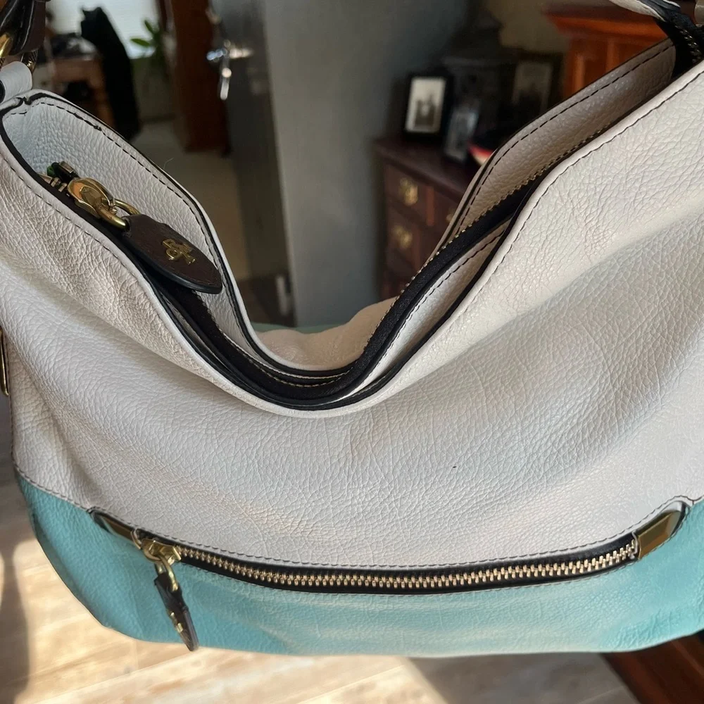 orYany Shoulder/Crossbody‎ Bag - Picture 2 of 16